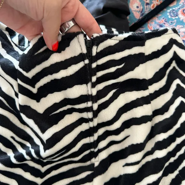 Vintage Y2K Zebra Print Sans Souci Two Piece Jacket & Mini Skirt Set - Image 5