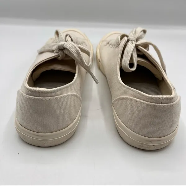 Universal Threads Off White Sneakers Sz 10 - Image 4