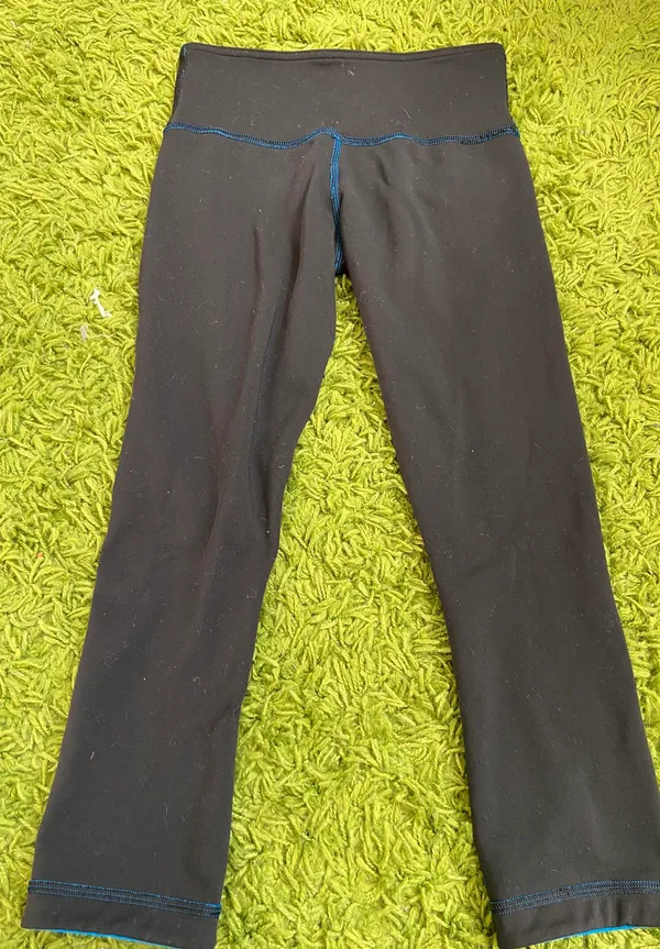Lululemon Reversible Crop Yoga Pants - Image 3