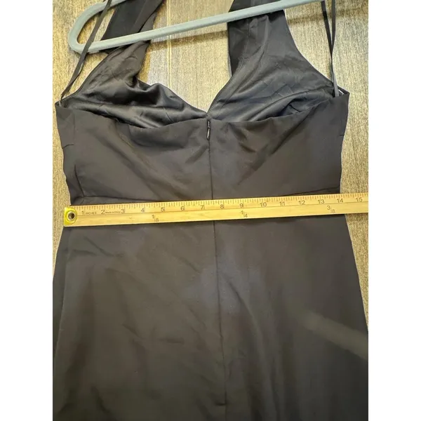 Belle by Badgley Mischka crepe halter column gown Tuxedo Collar Size 6 - Image 7