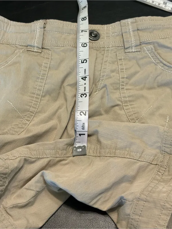 Kuhl Women's Tan Cargo-Style Shorts size 2 - Image 12
