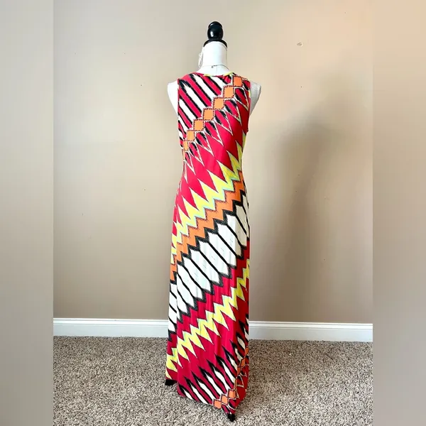 BEIGE BY ECI | Red Graphic Print Sleeveless Maxi Dress Sz M - Image 5