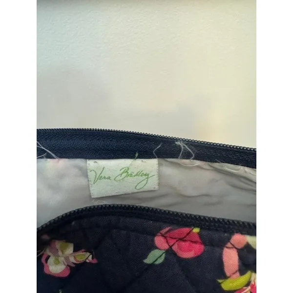 Vera Bradley Quilted Floral Butterfly Crossbody Bag Navy‎ Blue Adjustable Strap - Image 3