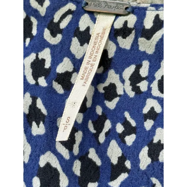 FREE PEOPLE Gorgeous Jess Wrap Maxi Dress Size Small Blue Black Leopard Print - Image 4