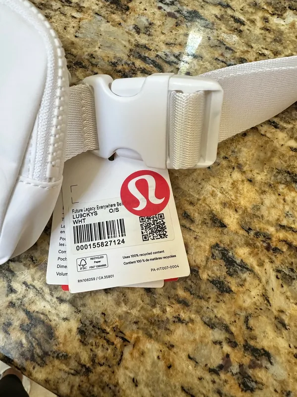 Lululemon Mini Everywhere Belt Bag - Image 3