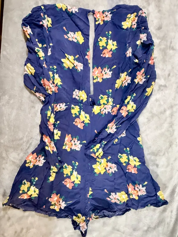Kimchi Blue Maddie Plunging Tie-Front Romper Size 0 - Image 10