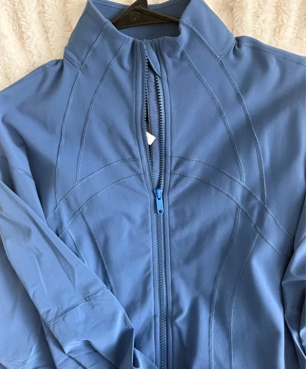 lululemon athletica Women's Slate Blue Utility Zip Jacket - Image 6