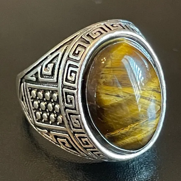 Tiger eye stone S925 silver ring size 8.75 - Image 2