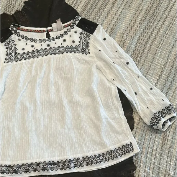 Knox Rose White Embroidered Peasant Top Size M - Image 4