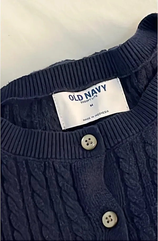 Old Navy Cardigan - Image 4
