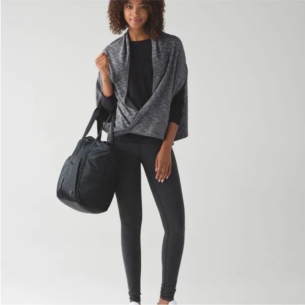Lululemon Vinyasa Gray Wrap Scarf - Image 6