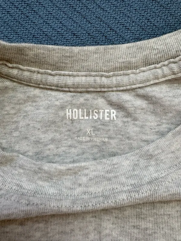 Hollister Baby Tee - Image 2