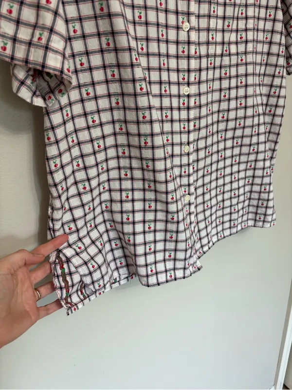 Karen Scott Vintage Women’s Americana Farmhouse Cherry Print Cotton Button Down - Size L - Image 5