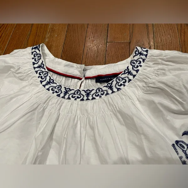 Tommy Hilfiger White and Blue Embroidered Blouse - Image 6