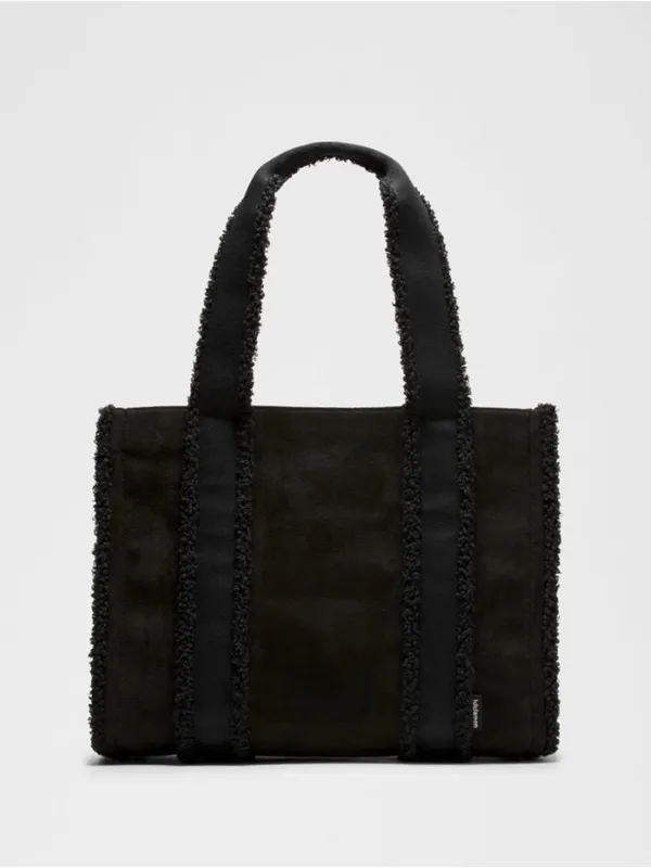 Lululemon Boxy Tote Bag 10L Faux Shearling Trims black sold out online NWT - Image 3