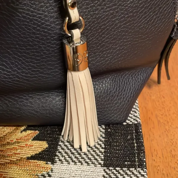 Nine West The Natala Tote features a top zip closure, interior pockets, and shoulder strap - Image 3