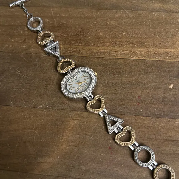 Vintage Sanis two tone heart shaped rhinestone watch - Image 7