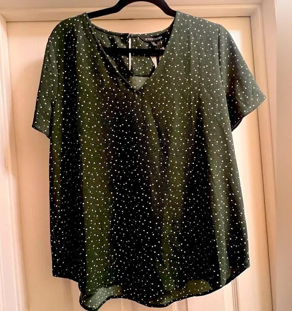 41 Hawthorn Green V Neck Blouse Size L - Image 2
