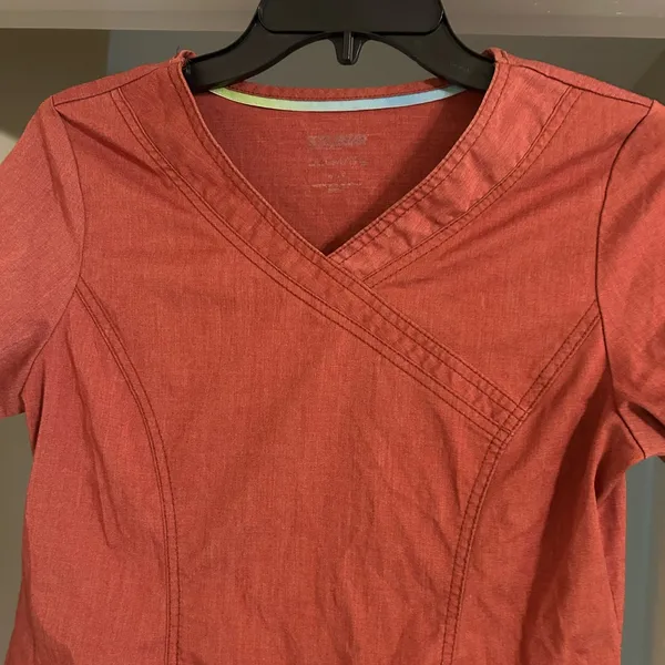 Womens Scrubstar Ultimate V-neck 3 Pockets Short Sleeve Scrub Top Burgundy Xs - Image 4