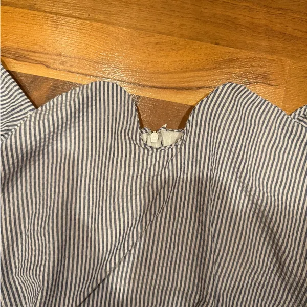 Romeo and Juliet couture off the shoulder pin stripe ruffle sweetheart neck SM‎ - Image 3