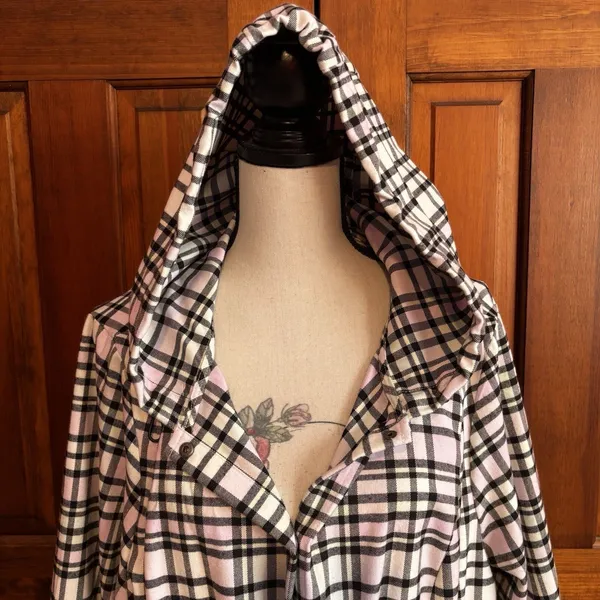 Torrid Jacket Women’s Size 2 2X Pink Plaid Flannel Hooded Anorak Snaps Spring - Image 3