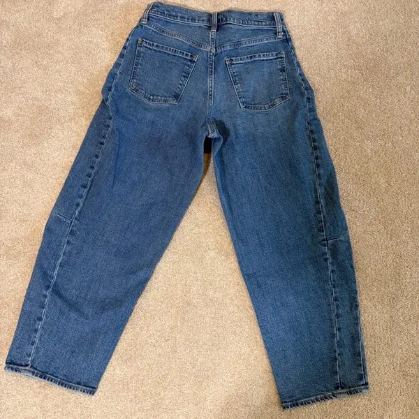 Old Navy Womens Barrel Leg Jeans 4 Blue High-Rise Denim Wide Leg Casual‎ - Image 5