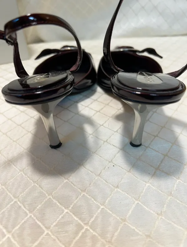 GCI Collezione Vespera Wine Milled Patent Leather sling back heels. Size 7.5 - Image 8