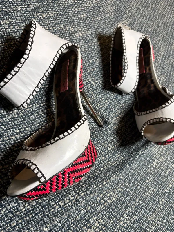 Betsey Johnson Tricksy White Leather Platform Stiletto Heels Hot Pink and Black - Image 3
