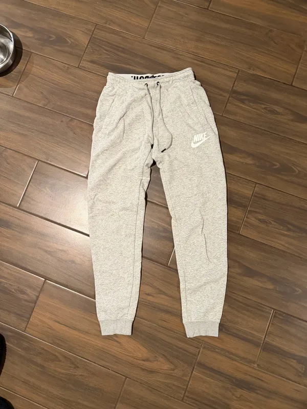 XS Grey Nike Sweats - Image 2