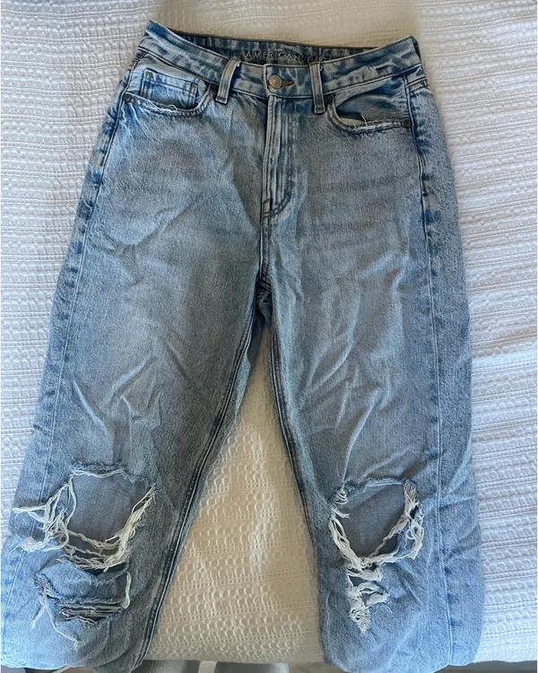 American Eagle Jeans - Image 2
