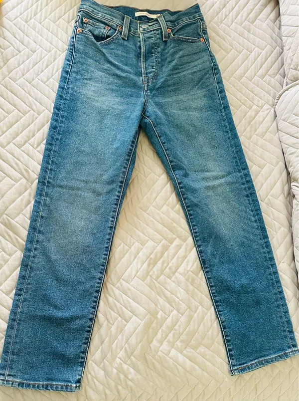 Levi’s Wedgie Straight Jeans Button Fly - Image 4
