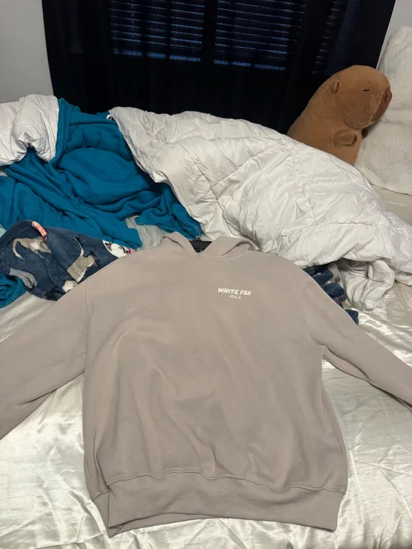 White Fox Hoodie Boutique - Image 4