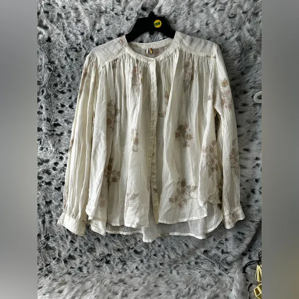 99. Free People Don't Look Back Button down floral blouse oversized small - Image 8