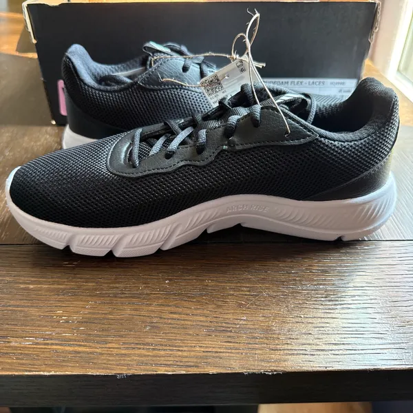 Adidas Sneakers 141 - Image 3