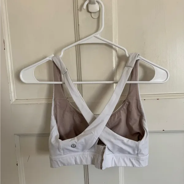 Lululemon white‎ Stash it All bra size 6 - Image 4