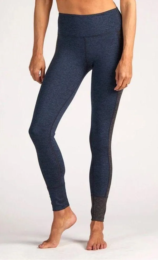 Vuori Asymmetric High Rise Colorblock Leggings - Image 3