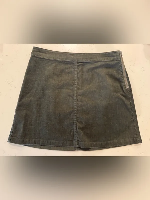 Wilfred Free Aritzia Olive Green Corduroy Mini Skirt Side Zip Size 6 - Image 2