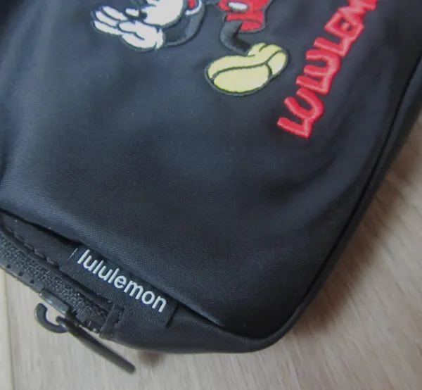 New Disney Parks Lululemon Mickey Everywhere Belt Bag Fanny Pack Black Strap✨ - Image 6