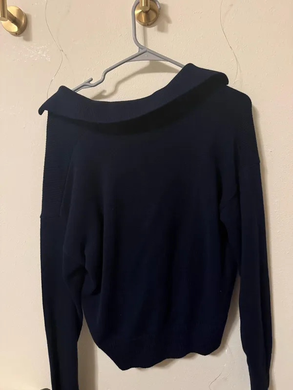 Old Navy Sweater Navy - Image 2