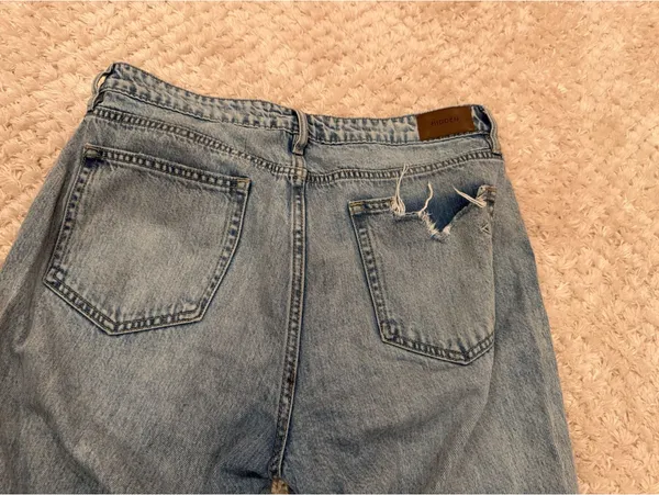 Hidden Jeans Distressed Boyfriend Jeans - Image 2
