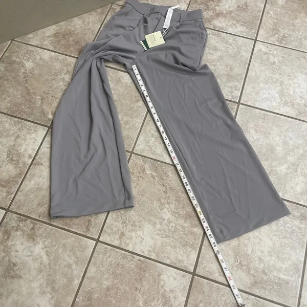 Halara Gray High Waisted Wide Leg Pleated Dress Pants Size Smal NWT stretch - Image 7