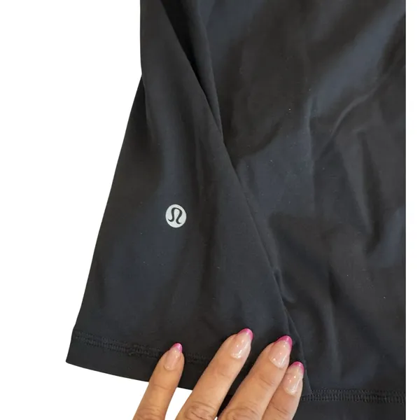 Lululemon Stash N Run Tank Top Built In Bra Size 4 Black Criss Cross Pockets - Image 9