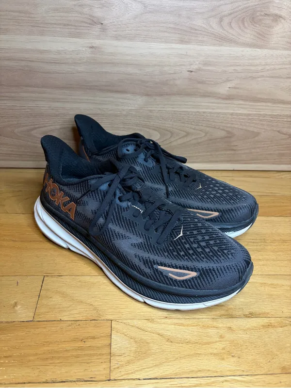 Hoka Clifton 9 Women's Sneakers - Size 9.5 - Image 2