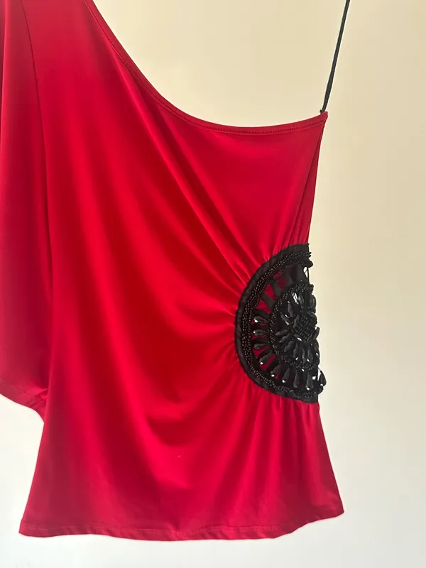 Red one shoulder too - Image 3