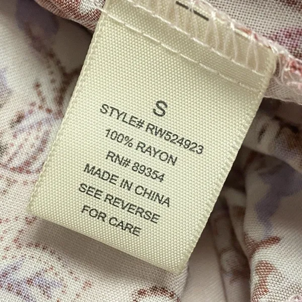 No Comment Women’s floral smocked tie shoulder midi dress small - Image 10
