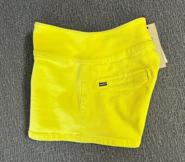 Alice + Olivia - Olivian Denim Shorts - Image 4