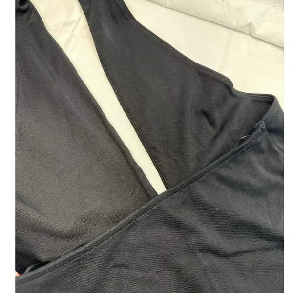 Zara Black Deep V-Neck Halter Crop Top Low Back NWOT Womens Juniors Medium - Image 3