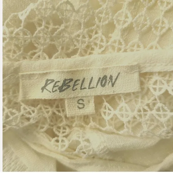NWT Rebellion Sheer Ivory Cream Colored Lace eyelet Tank Top Women's Size‎ Small - Image 5