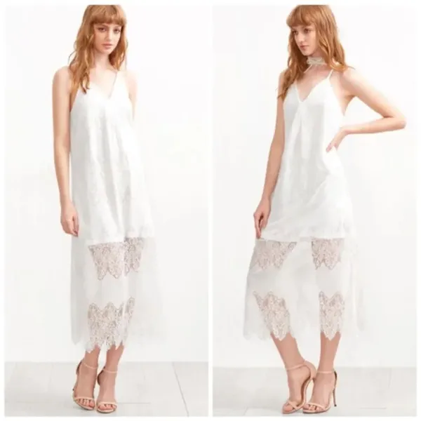 ✨HP✨White Lace Overlay Slit Side Cami Dress✨ - Image 4