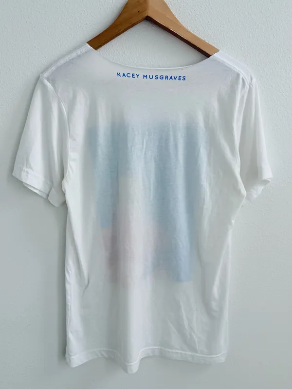Kacey Musgraves off-the-shoulder white cotton t-shirt - Image 9